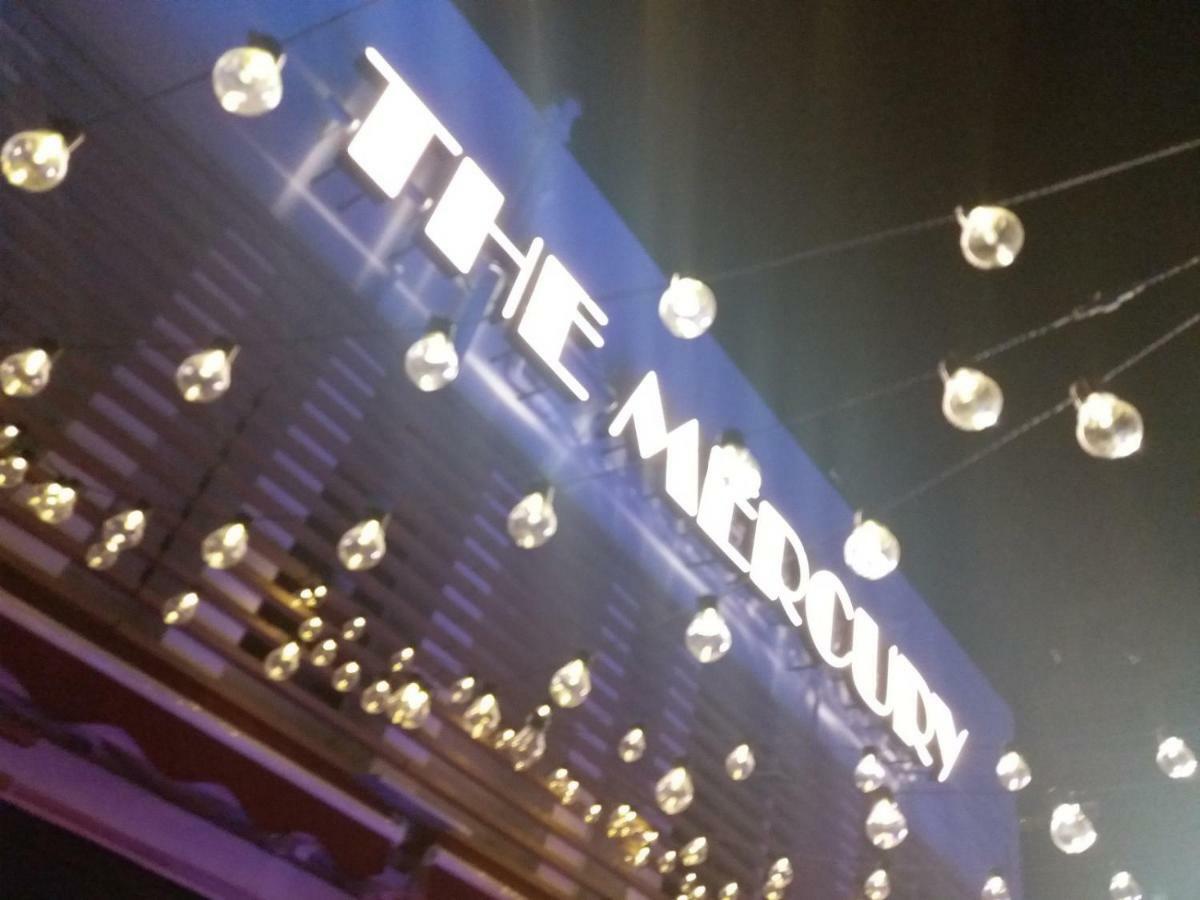 The Mercury Hong Kong Luaran gambar